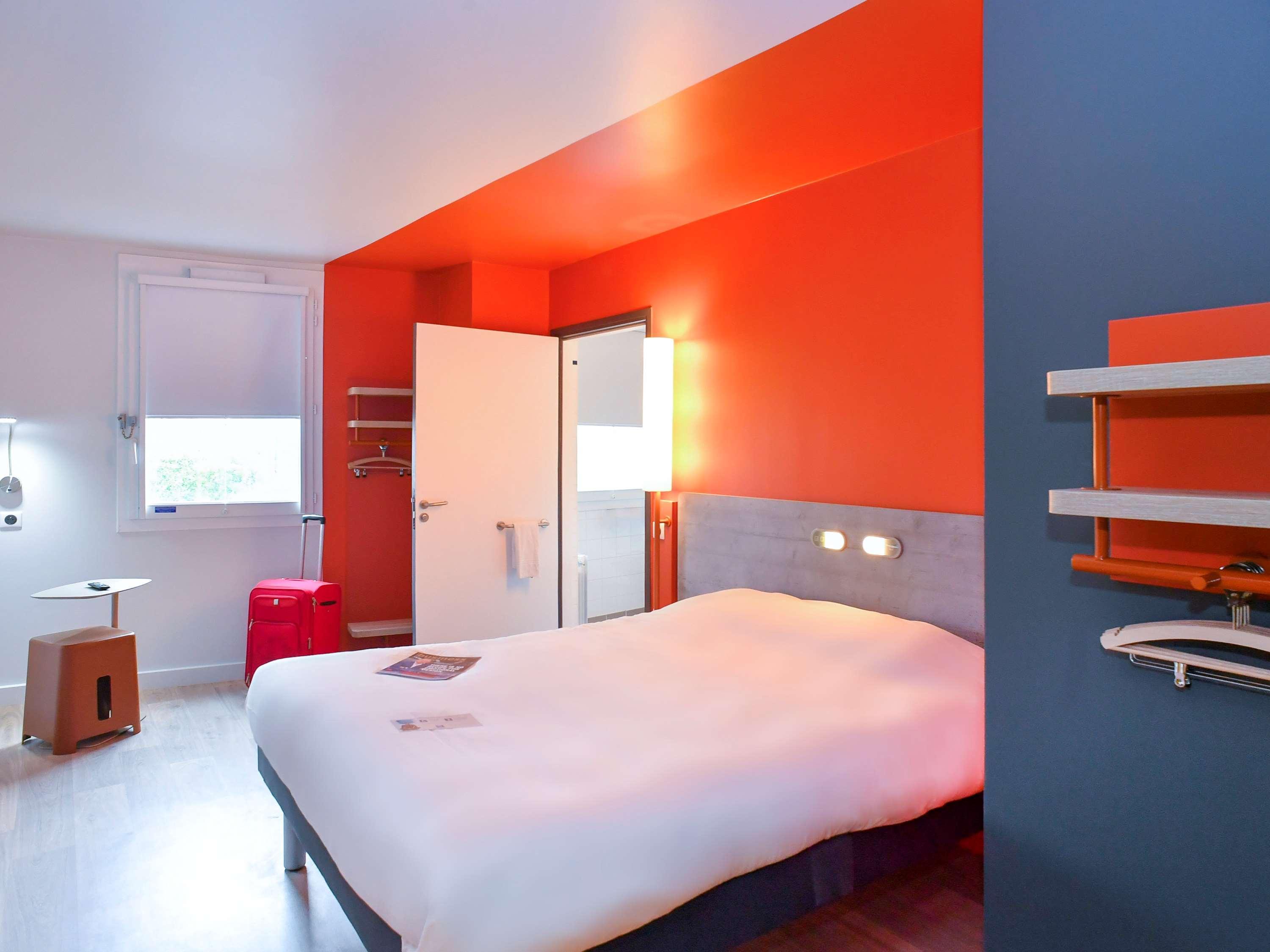 Ibis Budget Coutances Exterior photo