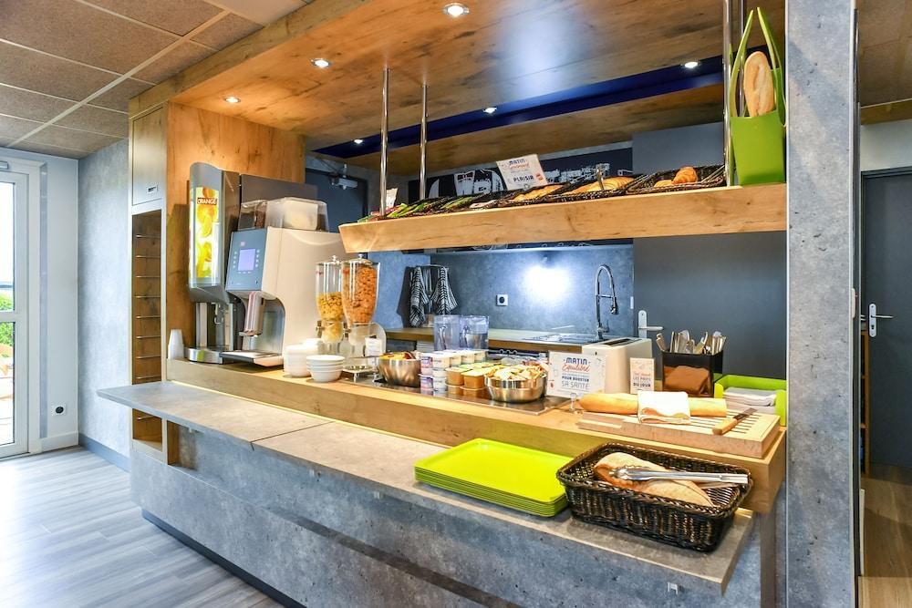 Ibis Budget Coutances Exterior photo